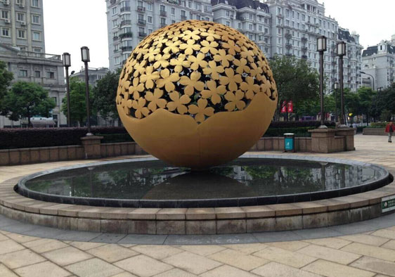 不鏽（xiù）鋼雕塑廠家（jiā）